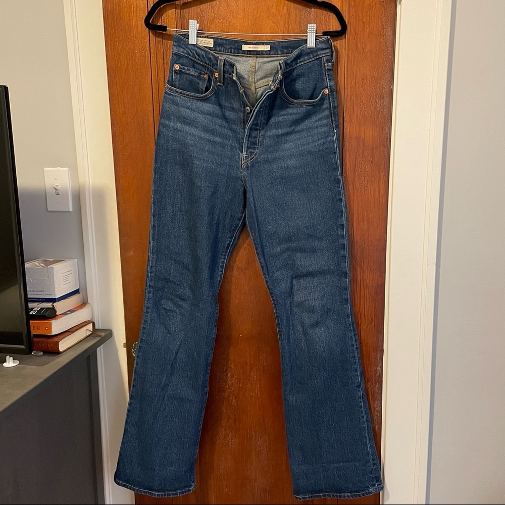 Levi’s Ribcage Bootcut Jeans